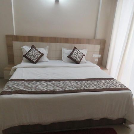 Brij Darshan Holidays Вриндавана Экстерьер фото